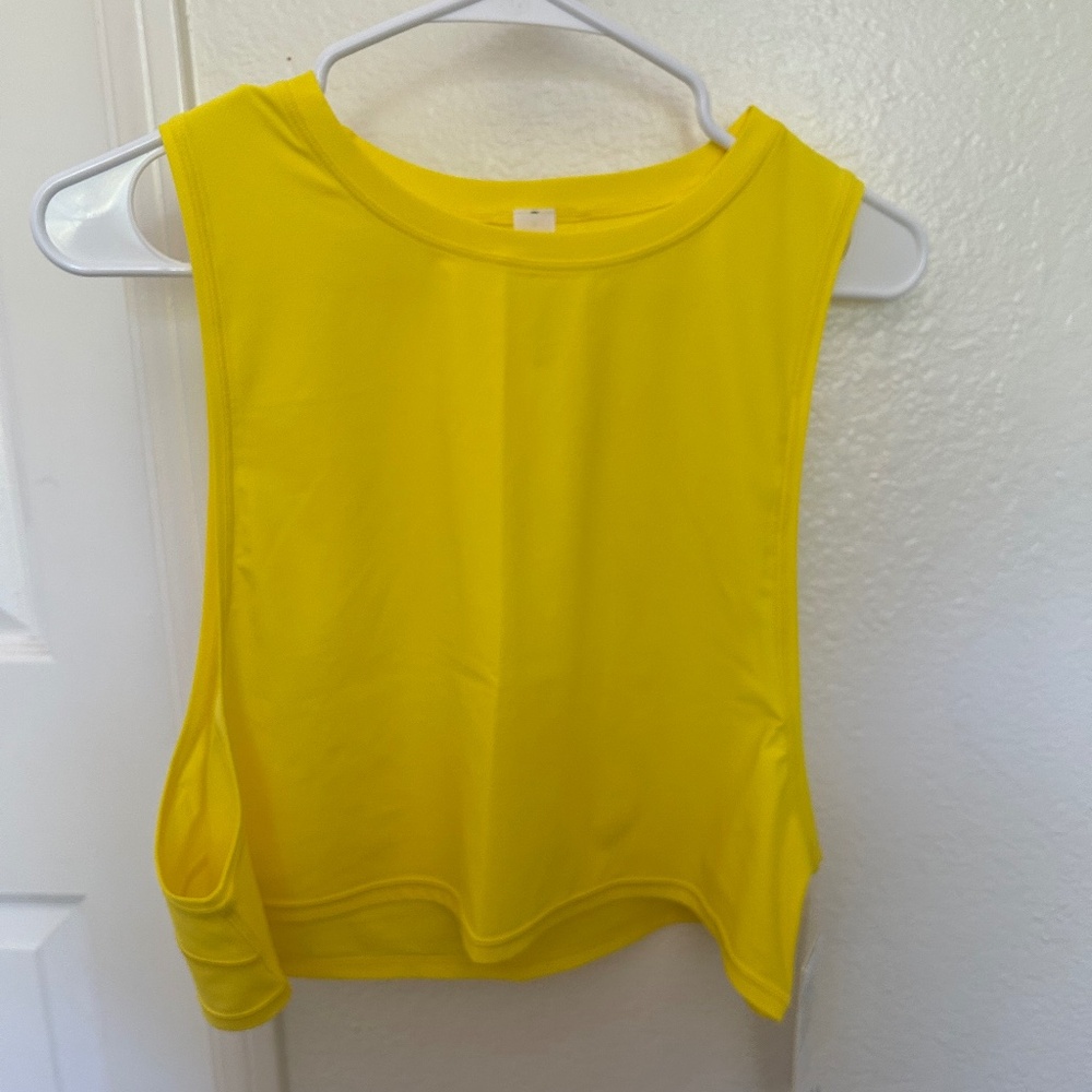 Lululemon Muscle Love Crop size 10 sonic yellow